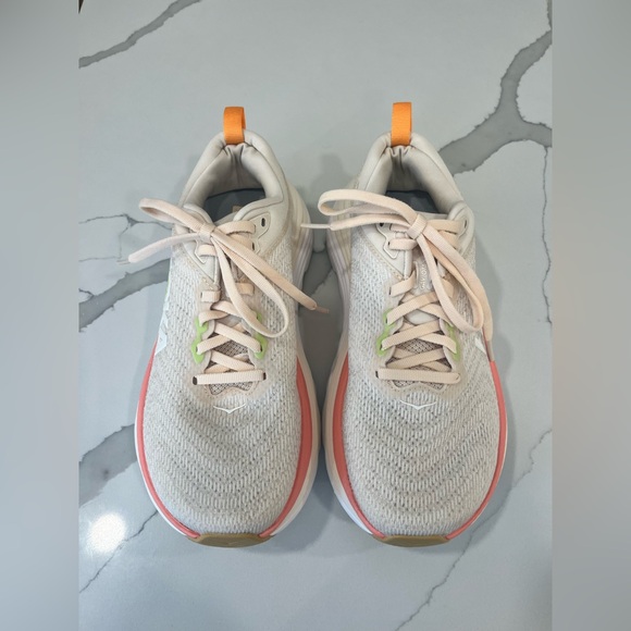 Hoka Women’s Graviota 5 - Picture 2 of 6